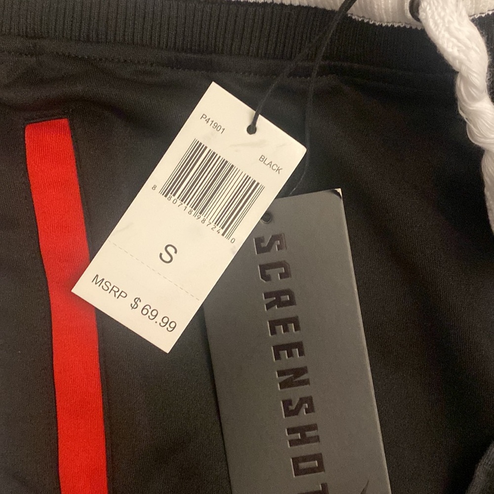 Champion T-Shirt and Matching Screenshot Joggers - Picture 9 of 10